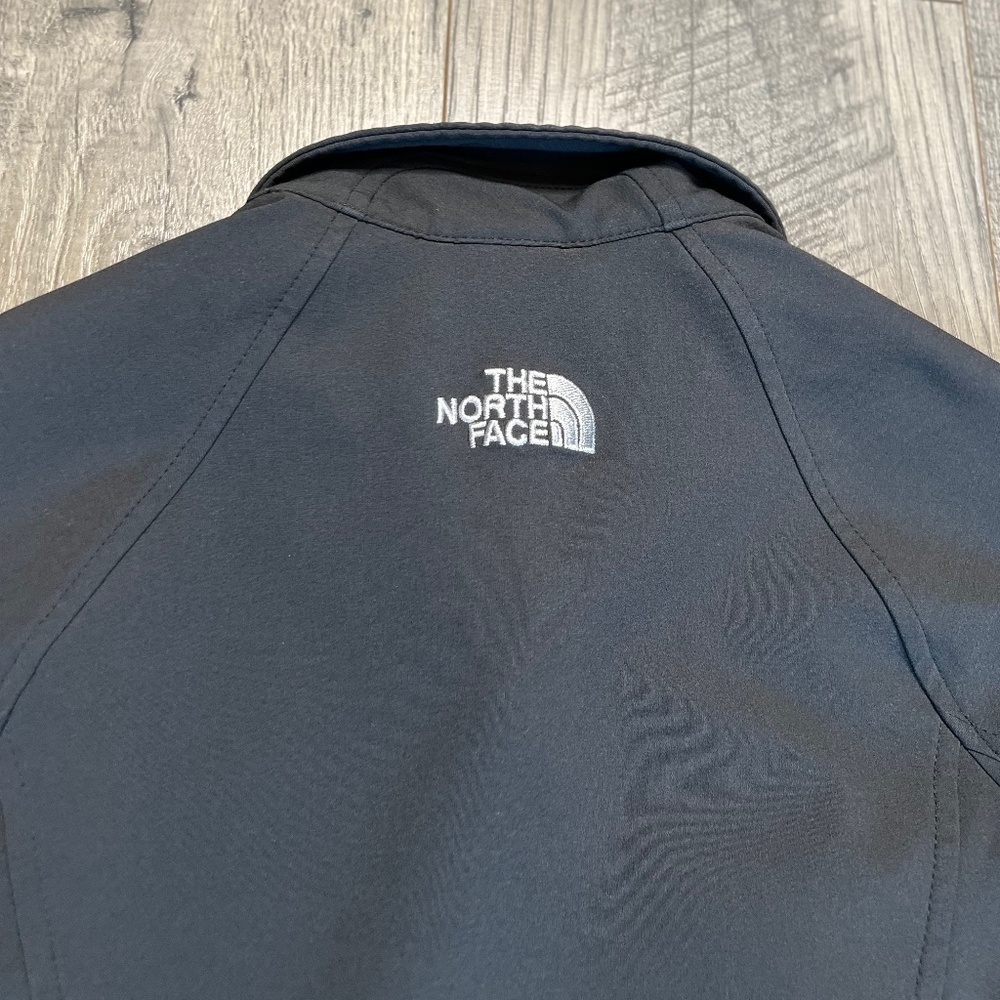 The North Face Women's TNF Apex Black Jacket Size XS - Picture 9 of 9